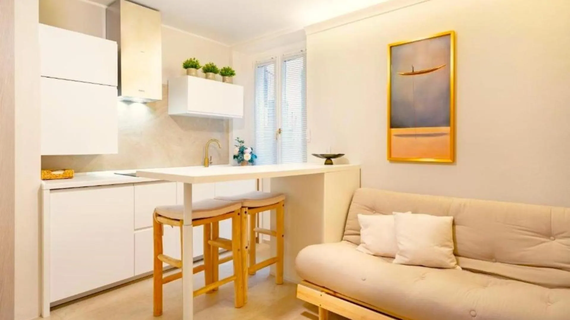 Lecco Antico Pozzo - Modern Suite Apartment