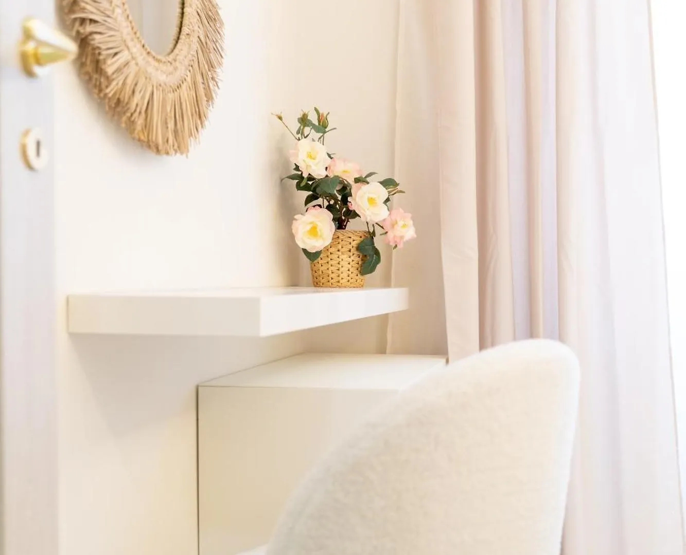 Lecco Antico Pozzo - Modern Suite Apartment