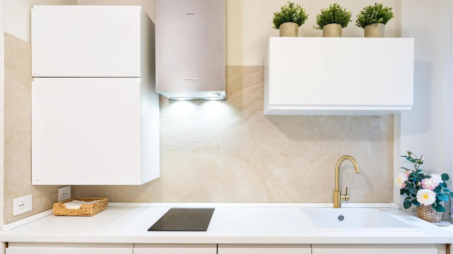 Lecco Antico Pozzo - Modern Suite 0*,