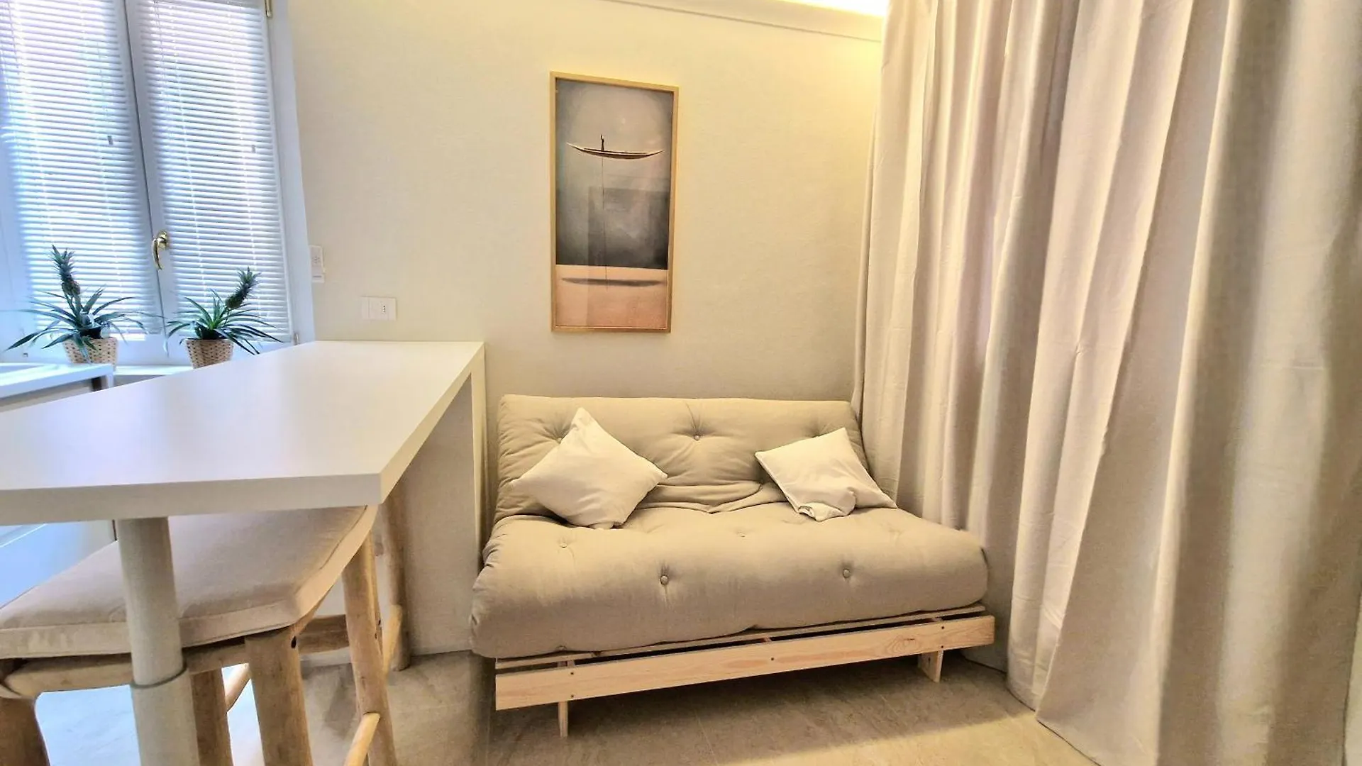 Apartment Lecco Antico Pozzo - Modern Suite Italy